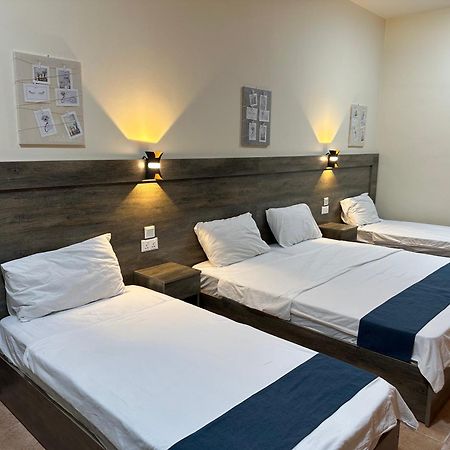 Relax House For Studio Rooms Apartment Aqaba Luaran gambar