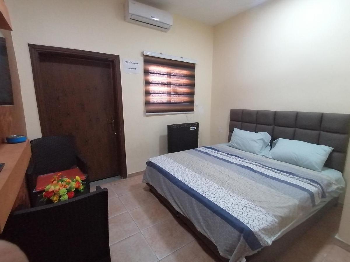 Relax House For Studio Rooms Apartment Aqaba Luaran gambar