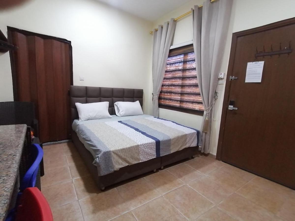 Relax House For Studio Rooms Apartment Aqaba Luaran gambar