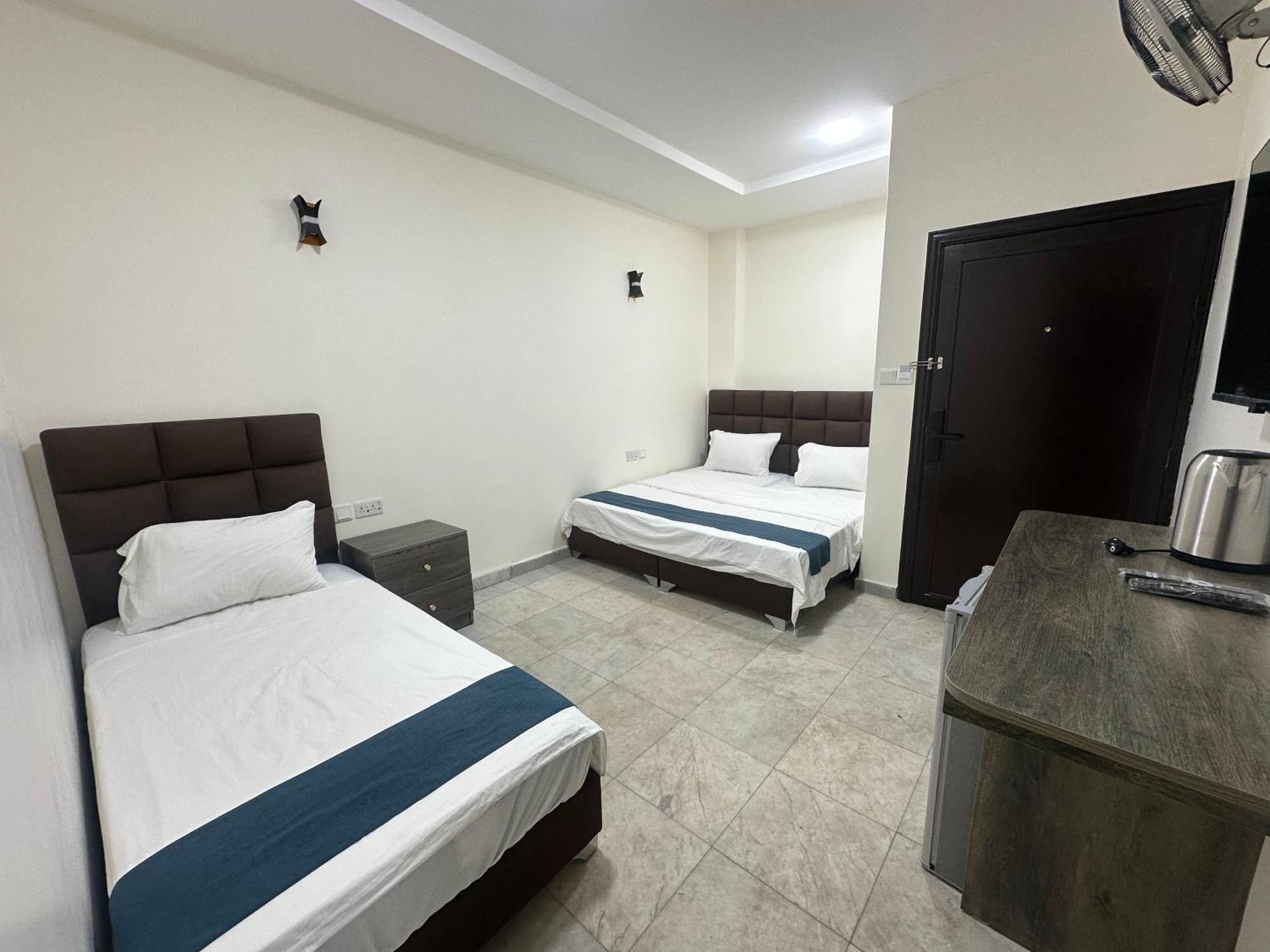 Relax House For Studio Rooms Apartment Aqaba Luaran gambar