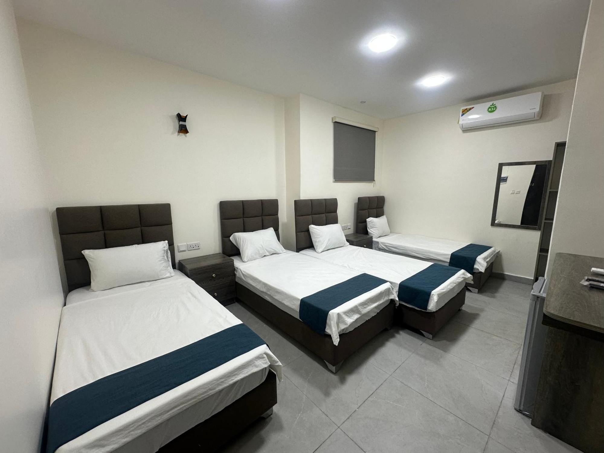 Relax House For Studio Rooms Apartment Aqaba Luaran gambar