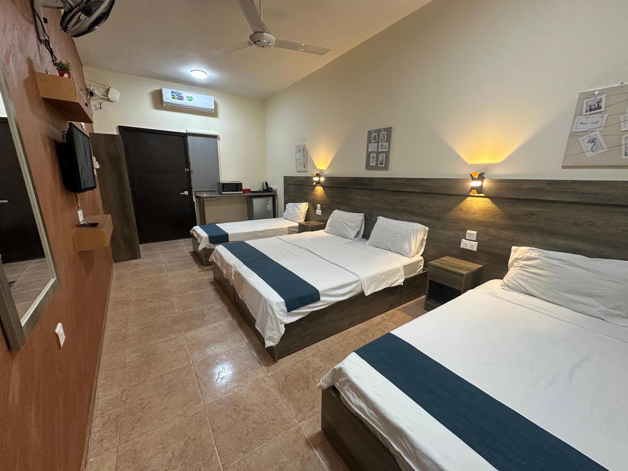 Relax House For Studio Rooms Apartment Aqaba Luaran gambar