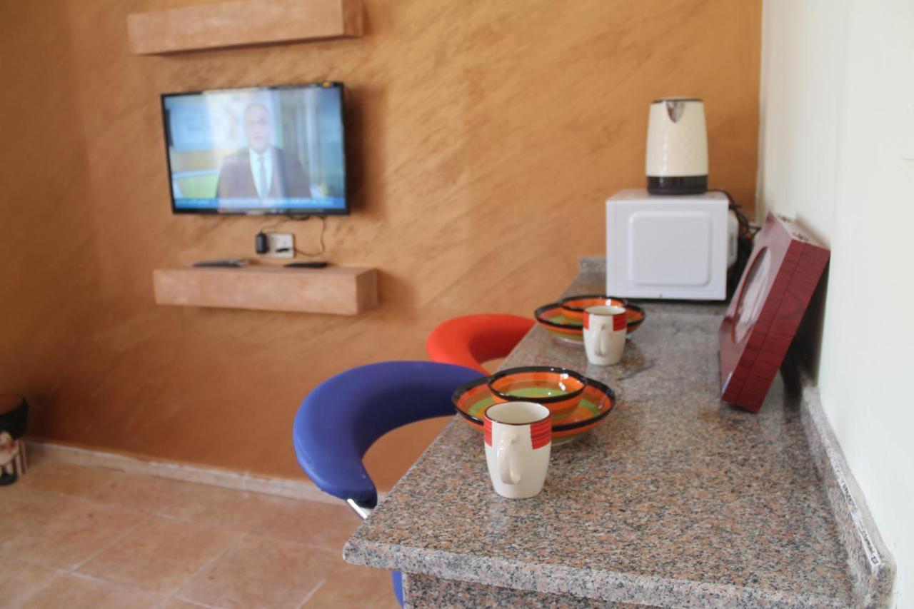 Relax House For Studio Rooms Apartment Aqaba Luaran gambar